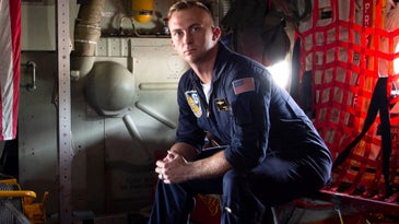 ‘Blue Angels’ Marine awarded highest non-combat heroism medal after saving 3 kids [Updated]