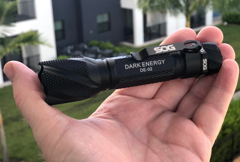 SOG Dark Energy DE-02 flashlight