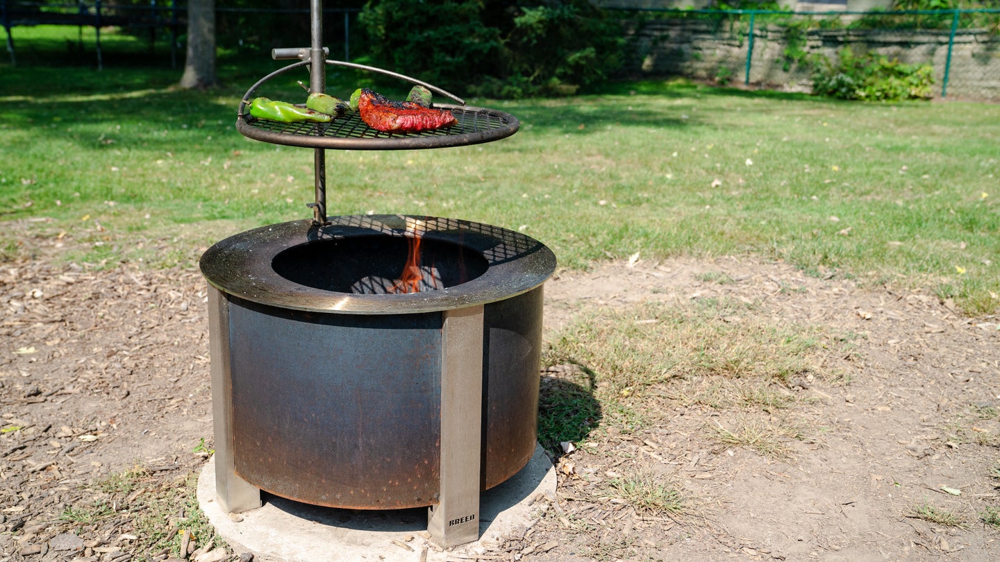 Testing the Breeo X Series 19 smokeless fire pit