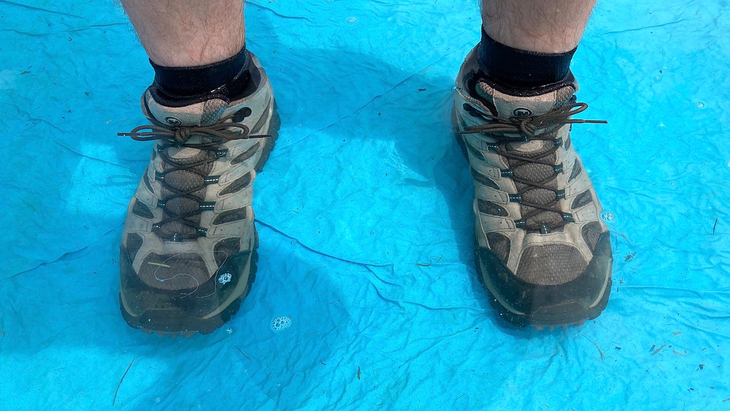 Merrell Men's Moab 2 Hiking Shoes, Waterproof