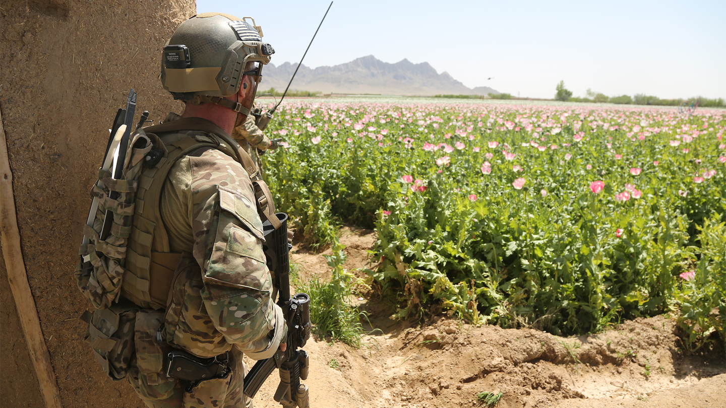 A U.S. Army Special Forces soldier assigned to Combined Joint Special Operations Task Force-Afghanistan provides security during an advising mission in Afghanistan, April 10, 2014. (U.S. Army photo by Spc. Sara Wakai/ Released) 