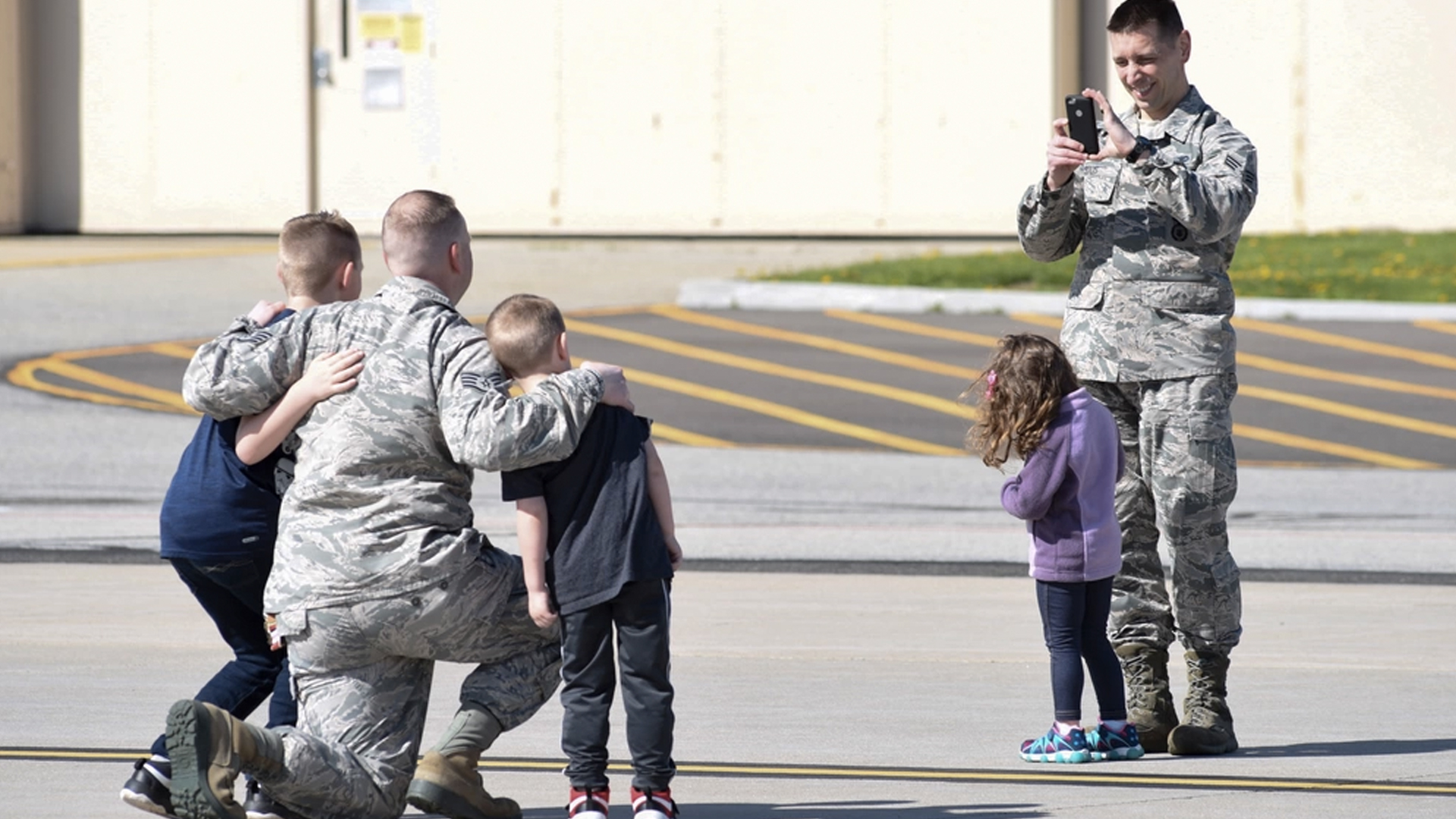 Airman gets general to step in so he can finally take parental leave