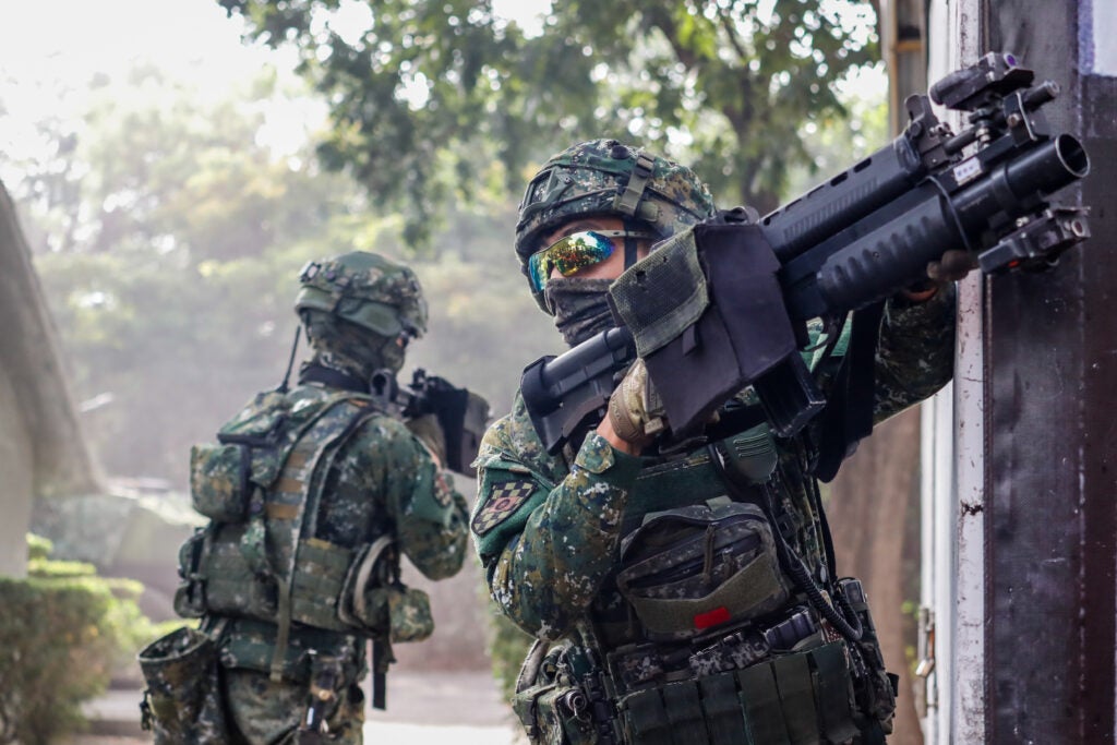 Taiwanese army soldiers during   a Readiness Enhancement Drill, amid escalating Taiwan-China tensions, in Taiwan, January 2022. The US on 7 February 2022 approved another arms sales of 100 million to strengthen Taiwans military missiles system and defense capability, amid escalating military threats from China. (Photo by Ceng Shou Yi/NurPhoto via Getty Images)