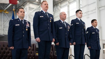 4 airmen awarded the Distinguished Flying Cross for evacuating more than 150 civilians from Kabul