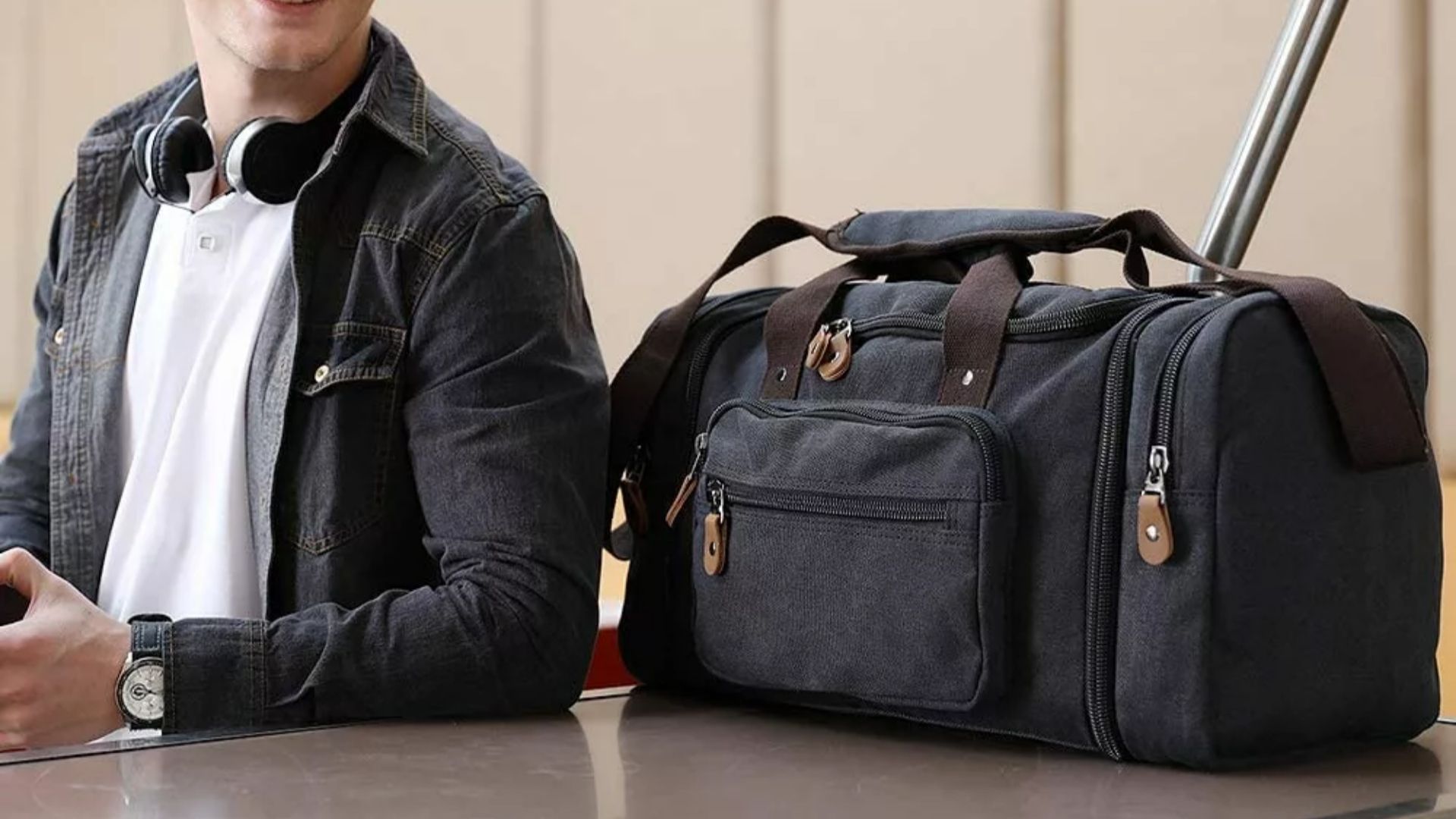 Duffle Bag for Men Waterproof Genuine Leather Canvas Travel Duffel Bags for  Women Overnight Weekender Bag for Traveling, 4-Black, Large, Classy  Weekender Bag: Buy Online at Best Price in UAE - Amazon.ae