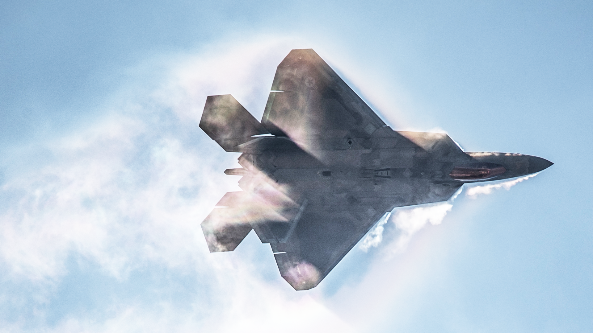 Air Force Pilots Explain Why The F-22 Raptor Is A 'Beast' In Aerial Combat