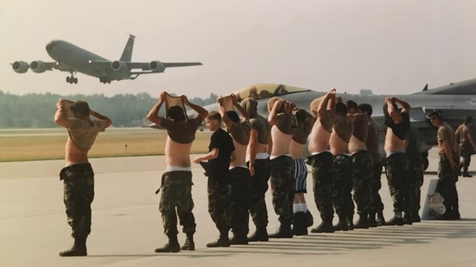 Airmen, please explain what is going on here (Image courtesy Dave Chamberlin via Facebook)