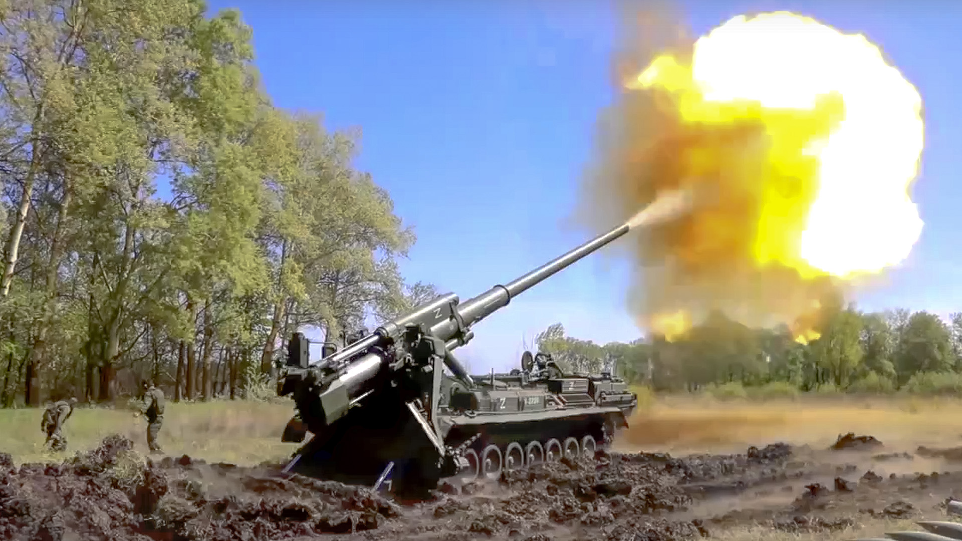 Russia is hammering Ukraine with up to 60,000 artillery shells and rockets every day