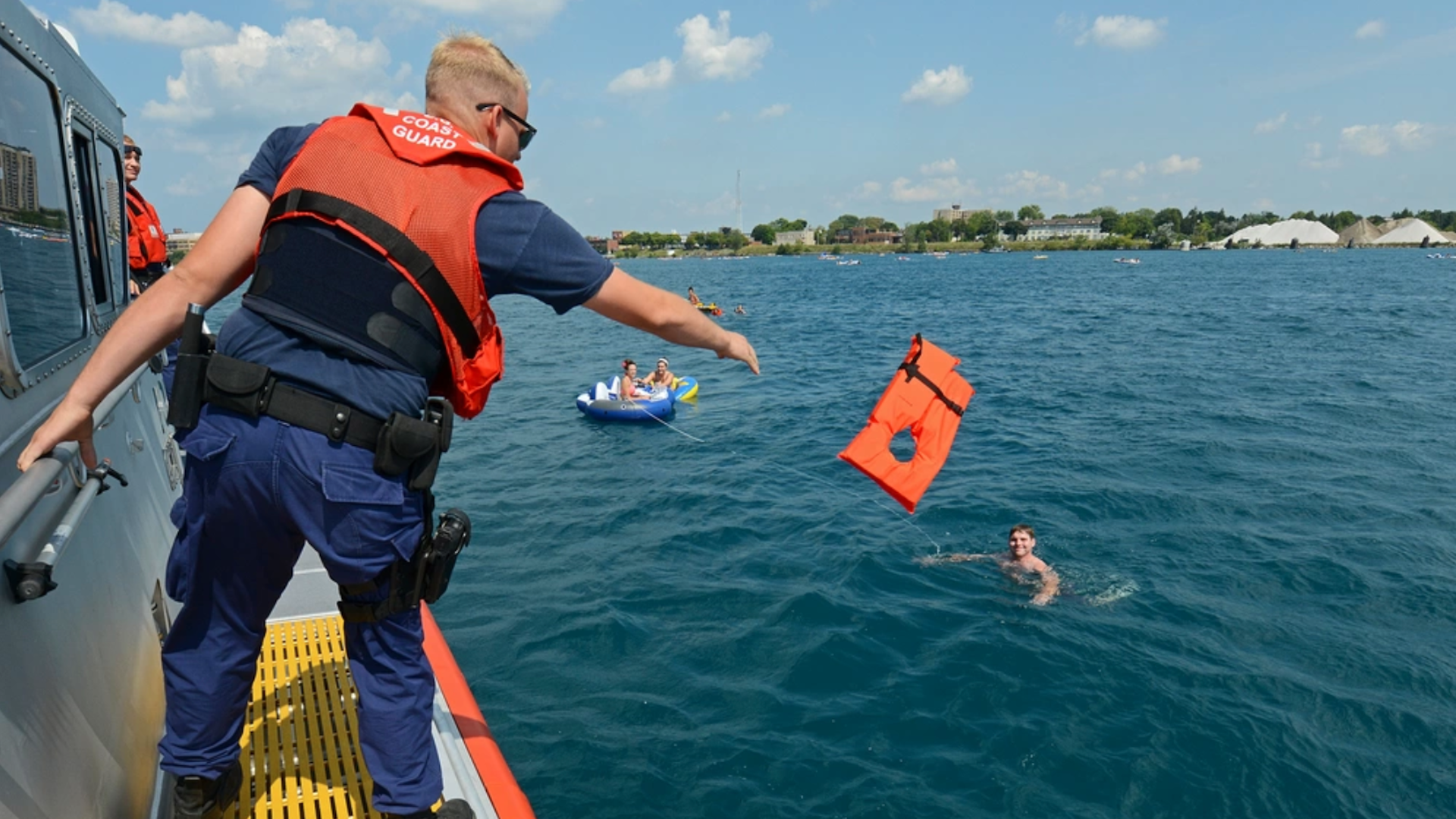Wholesale vessel marine life jacket and Inflatable Buoyancy Jackets 