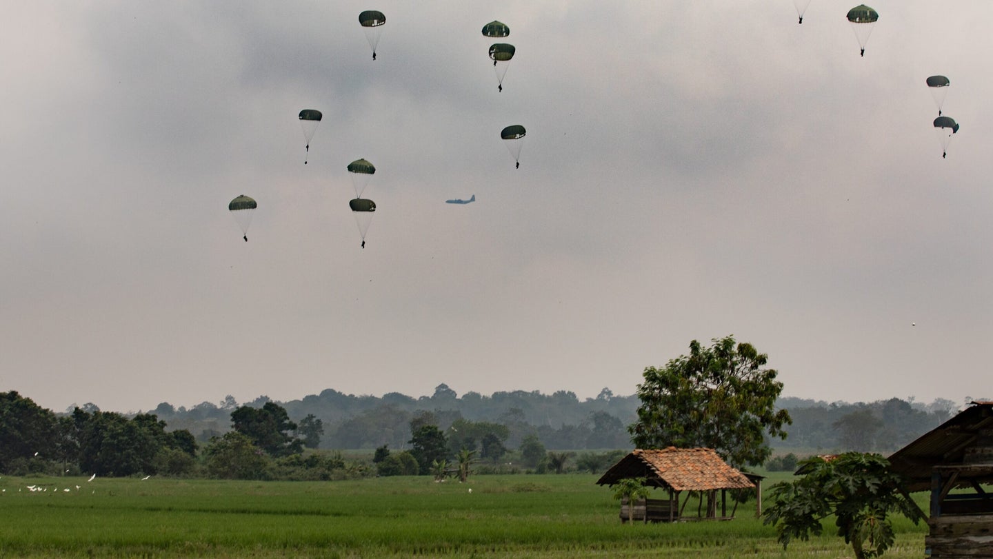 Paratroopers from the U.S. Army, Tentara Nasional Indonesia, and Japan Ground Self-Defense Force jump over Indonesia as part of Garuda Shield. (Sgt. Nicholle Salvatierra/U.S. Army)