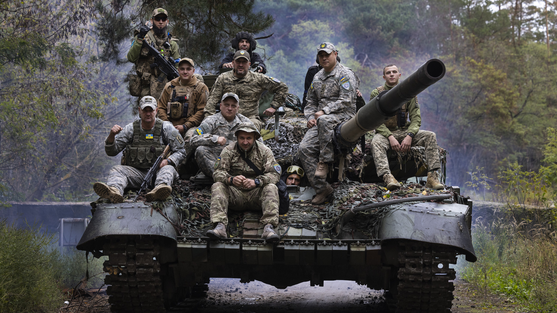 ukranian military captures russian tanks