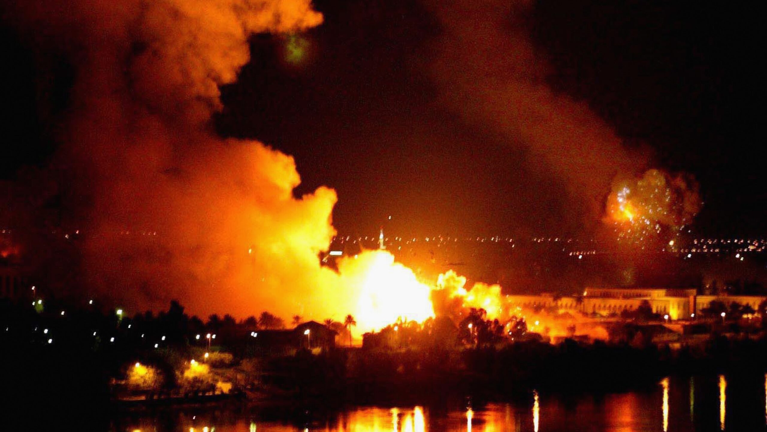 An explosion hits Baghdad on March 21, 2003 in Baghdad, Iraq as hostilities between U.S. led Coalition forces and the Iraqi Regime continue. (Photo by Mirrorpix/Getty Images) 