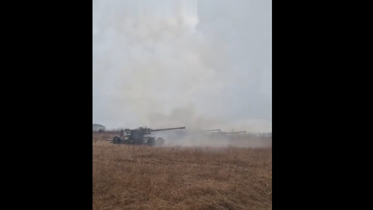 Ukraine is now fielding 1940s-era anti-aircraft guns as artillery
