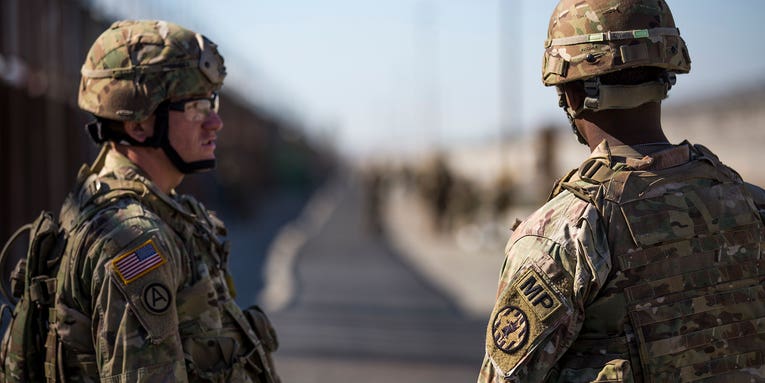 Pentagon sending 1,500 active-duty troops to US-Mexico border