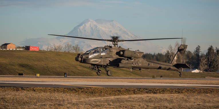 Apache crash injures 2 in fifth Army aviation mishap of the year