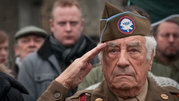 World War II paratrooper Vincent Speranza passes away