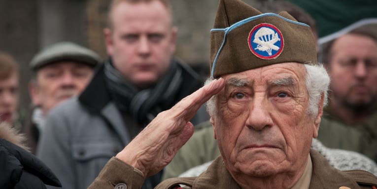 World War II paratrooper Vincent Speranza passes away