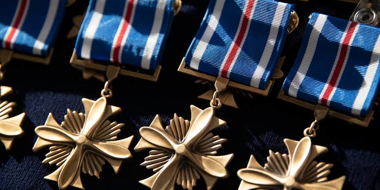 Air Force awards 12 Distinguished Flying Crosses, 4 Bronze Stars for Kabul Airlift