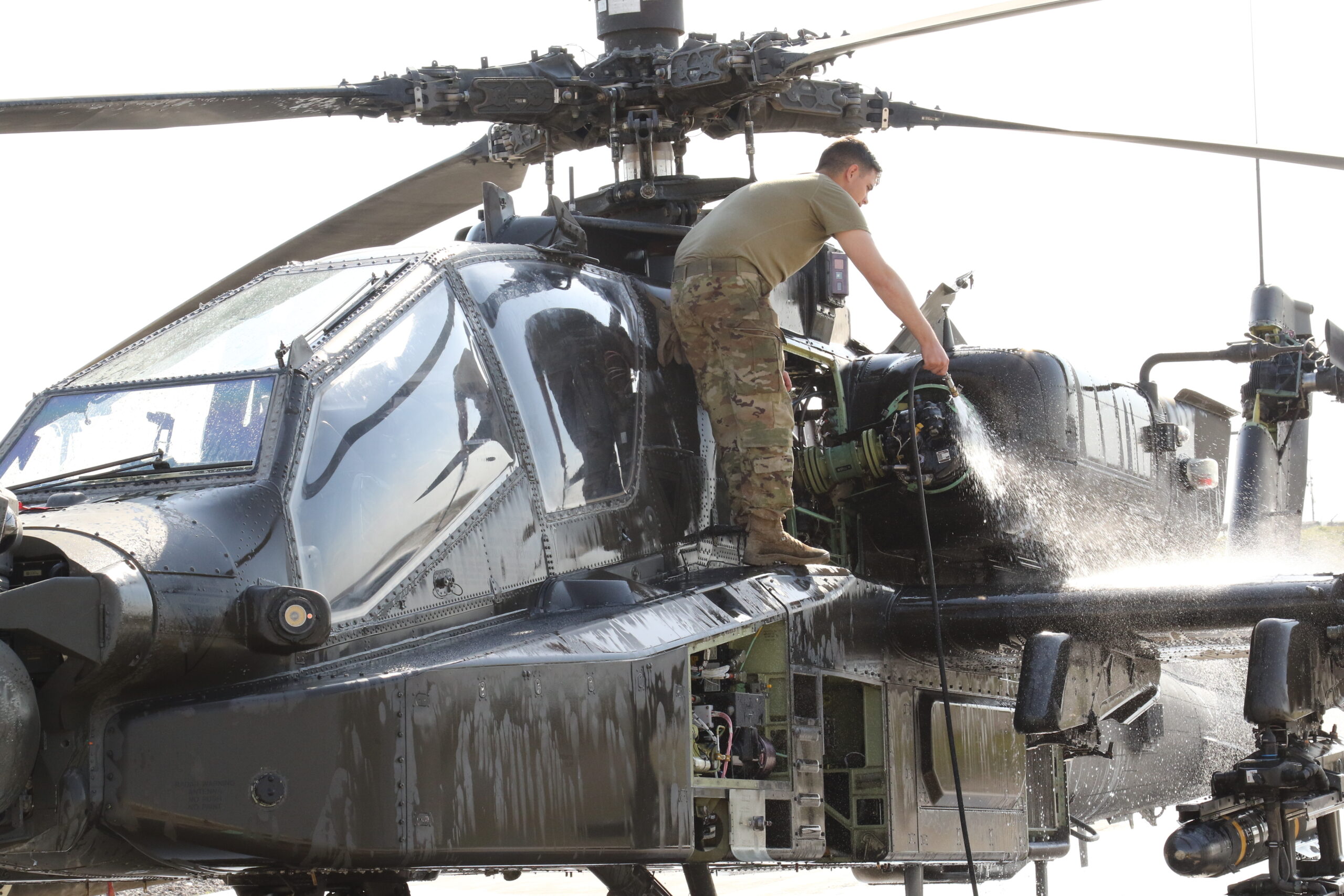 Army Guard grounds helicopter fleet after two Apache crashes in two weeks