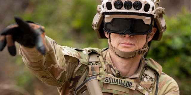 Army will field ‘mixed reality’ headsets for combat training this year