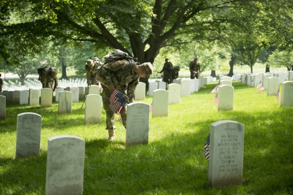 Arlington National Cemetery closed to all but family pass holders on Memorial Day