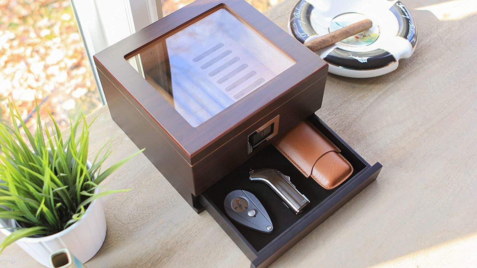 Cigar Humidors For The Aspiring Aficionado