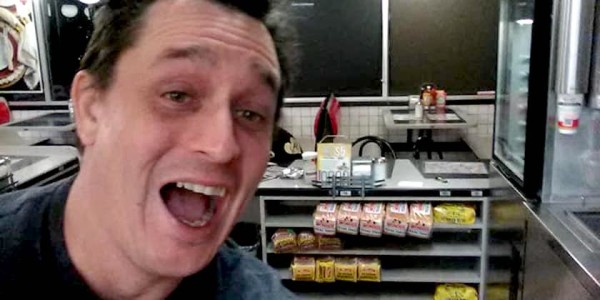 We Salute The Army Vet Who Commandeered A Waffle House Kitchen After A Night Of Drinking