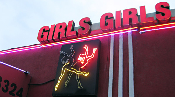 Army Tells Recruiters: Don’t Go To Strip Clubs While On Business Trips