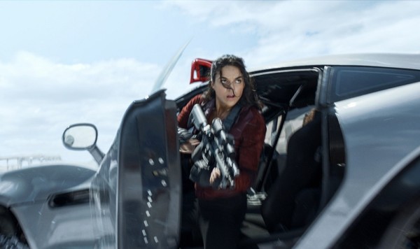 Watch Badass Actress Michelle Rodriguez Dominate This Gun Range