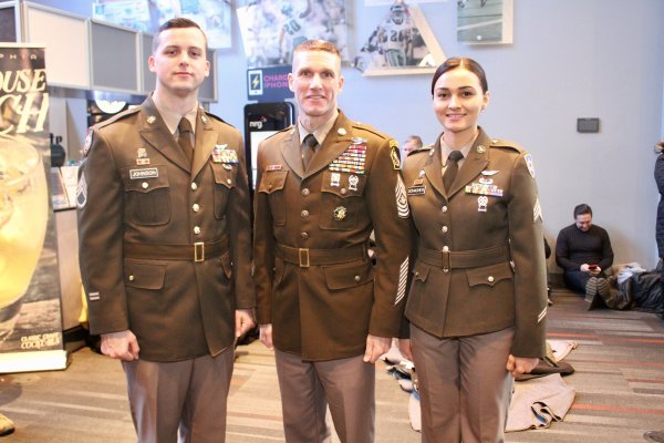 Army recruiters will be the only ones rocking the new ‘pink and greens’ uniform for a while