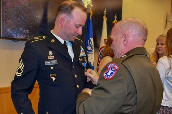 Army recruiter awarded Distinguished Service Cross for dragging fellow soldiers to safety under enemy fire in Afghanistan