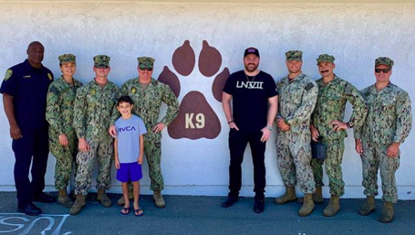 Country music star Chris Young wants to personally thank as many US service members as he can