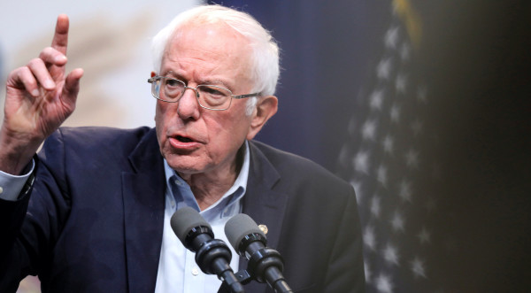 Democratic contender Bernie Sanders vows to rebuild the VA and improve healthcare services for veterans