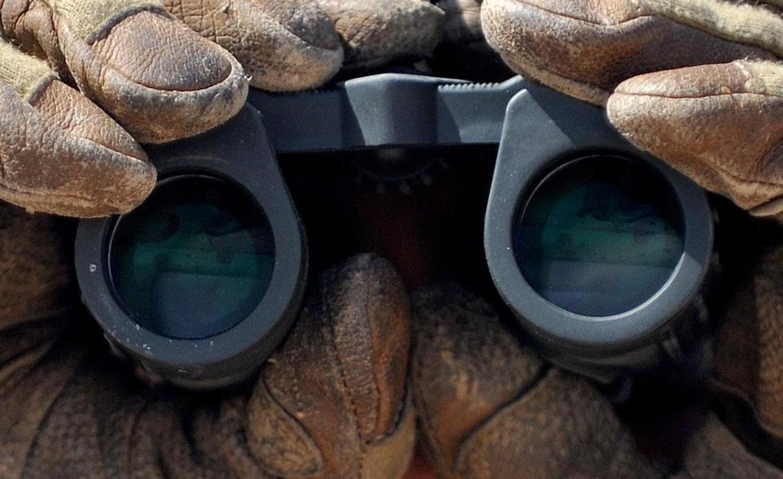 what does it mean when someone wears black air forces