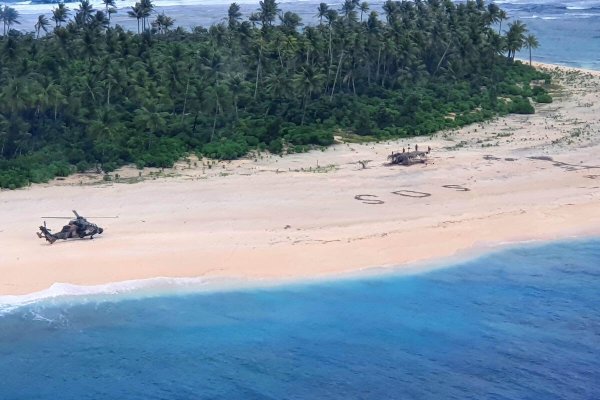 Believe it or not, writing ‘SOS’ in the sand when you’re marooned on an island actually works