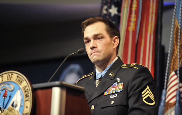 Medal of Honor Recipient Clint Romesha: People Should Stop ‘Armchair Quarterbacking’ What They’d Do In A School Shooting