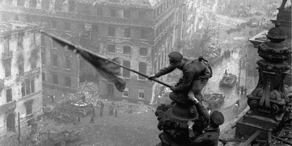 Russian WWII Theme Park Lets Kids Fight The Battle Of Berlin