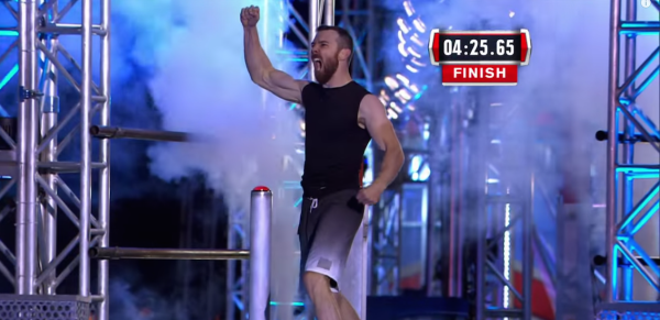 Watch These Service Members Dominate The American Ninja Warrior Course