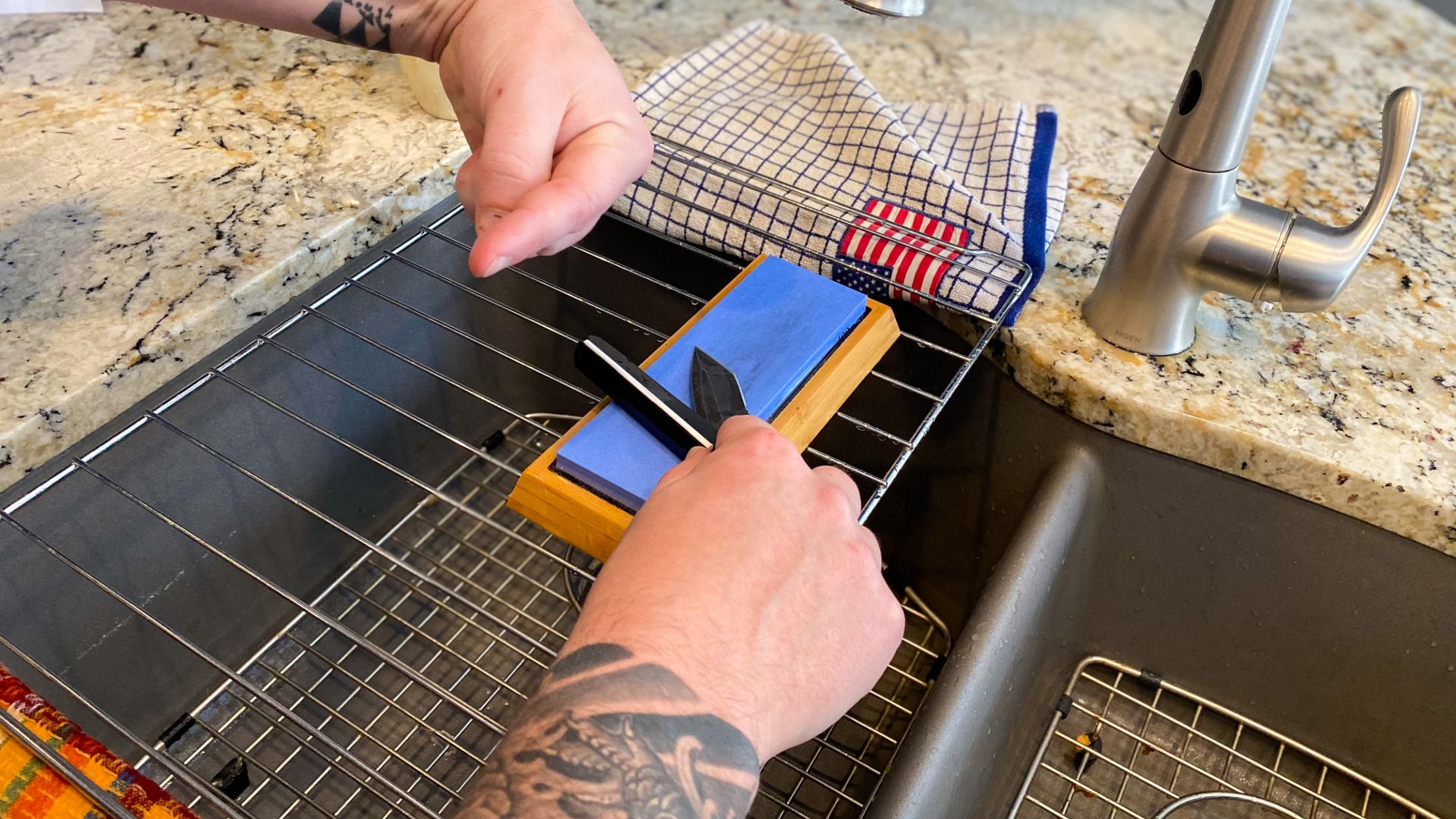 Pull the knife toward you. 