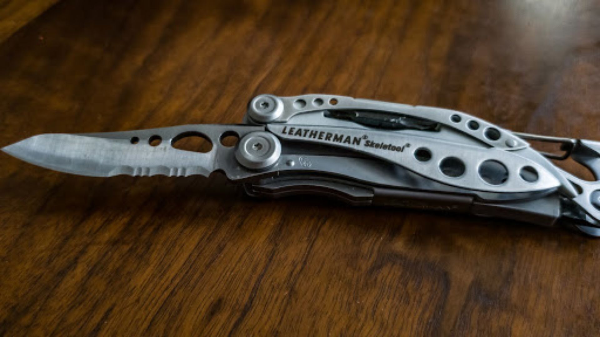 The Leatherman Skeletool