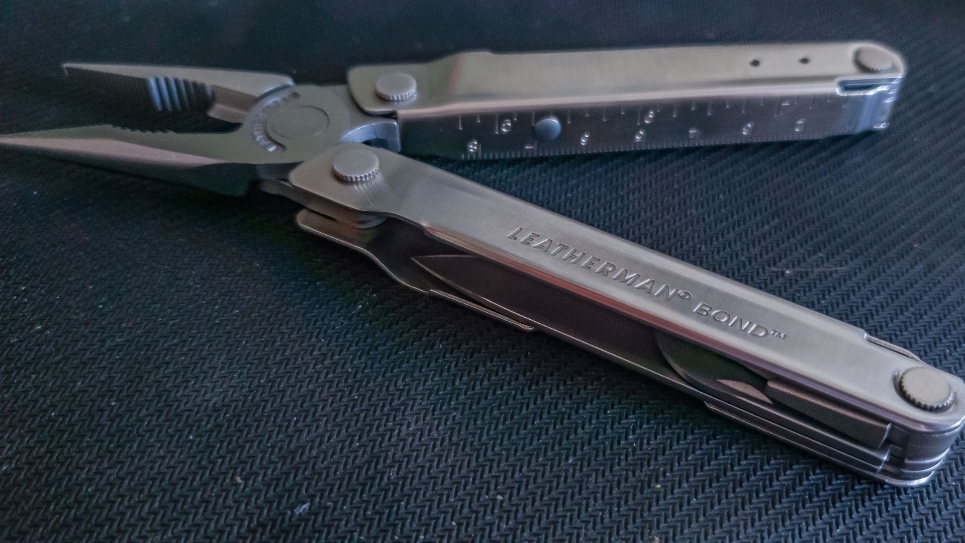 LEATHERMAN, Bond Multitool