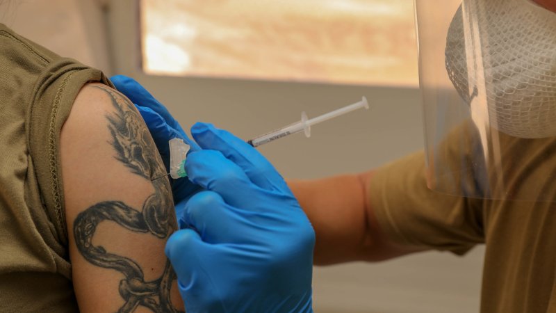 Here’s what will happen to US troops who refuse mandatory COVID-19 vaccines