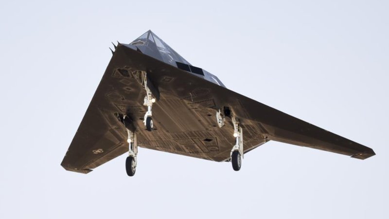 Here’s a rare look at an Air Force F-117 stealth jet flying over California