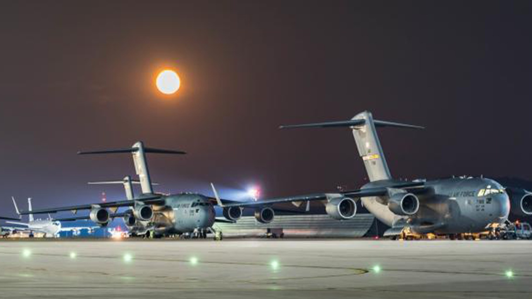 Air Force awards Bronze Star to captain who managed Kabul evacuation