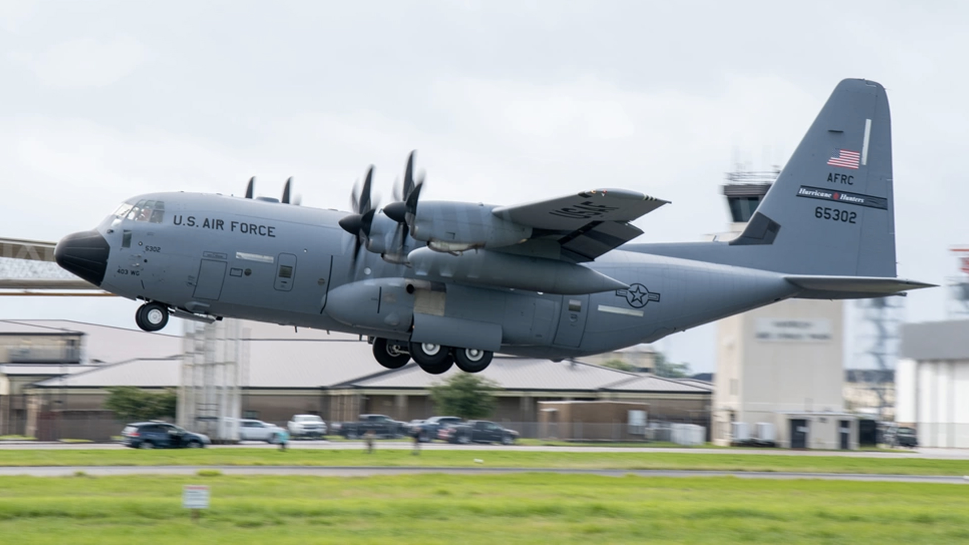 hurricane hunter