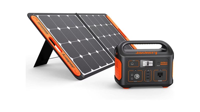  Jackery Explorer 500 and SolarSaga 100