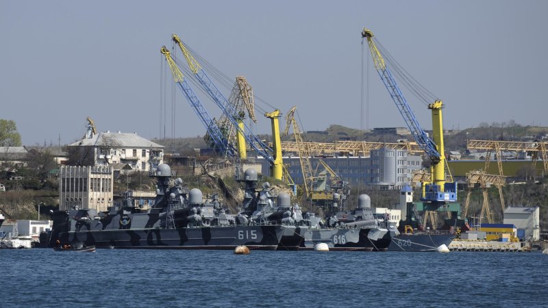 Video shows alleged Ukrainian drone swarm attack on Russian warships in Crimea