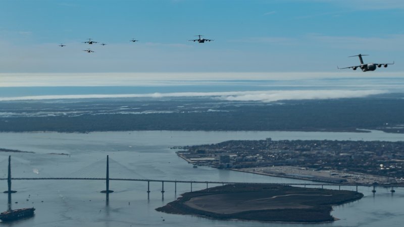 Air Force C-17 flight