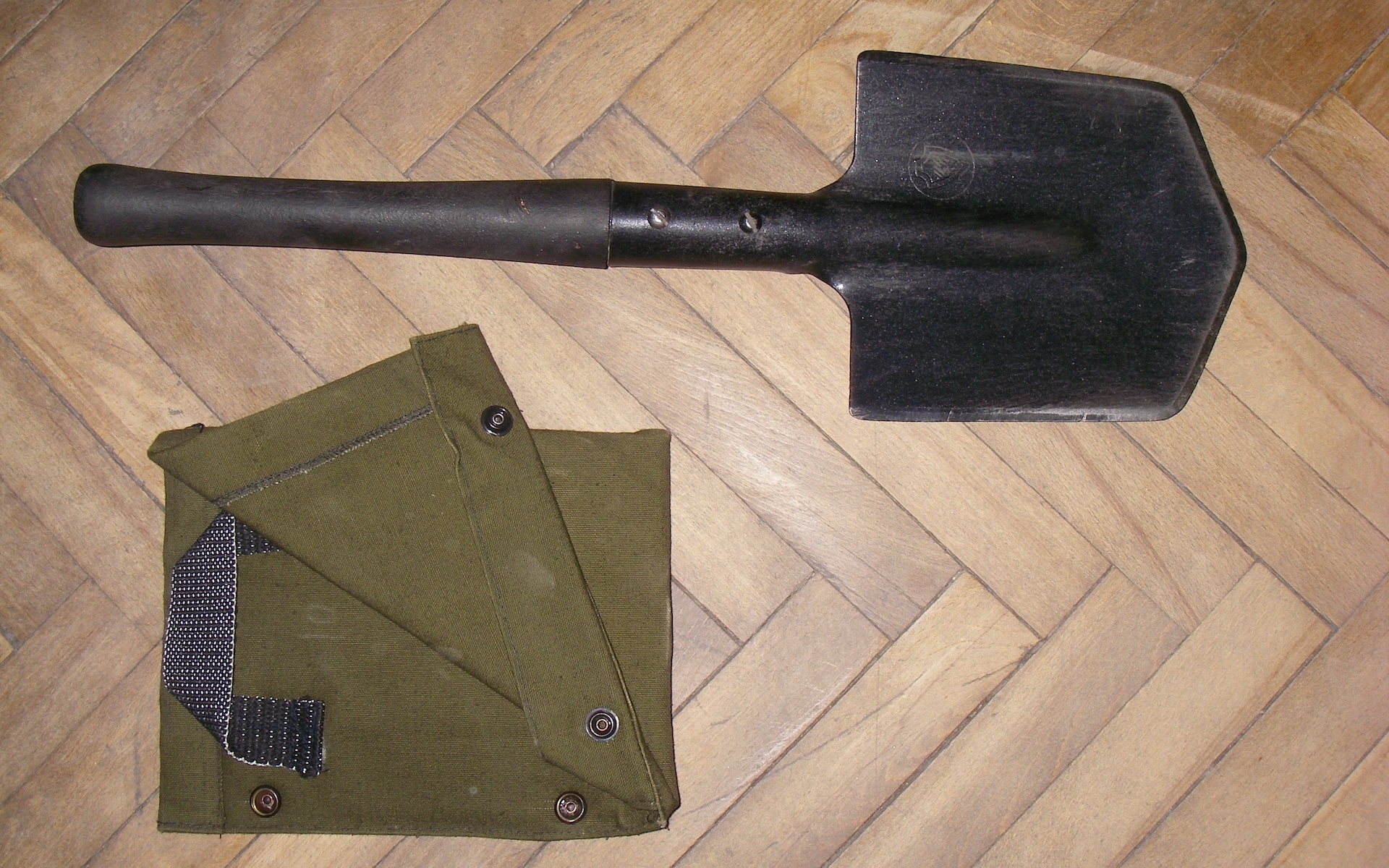 russian military mpl-50 entrenching tool shovel ukraine