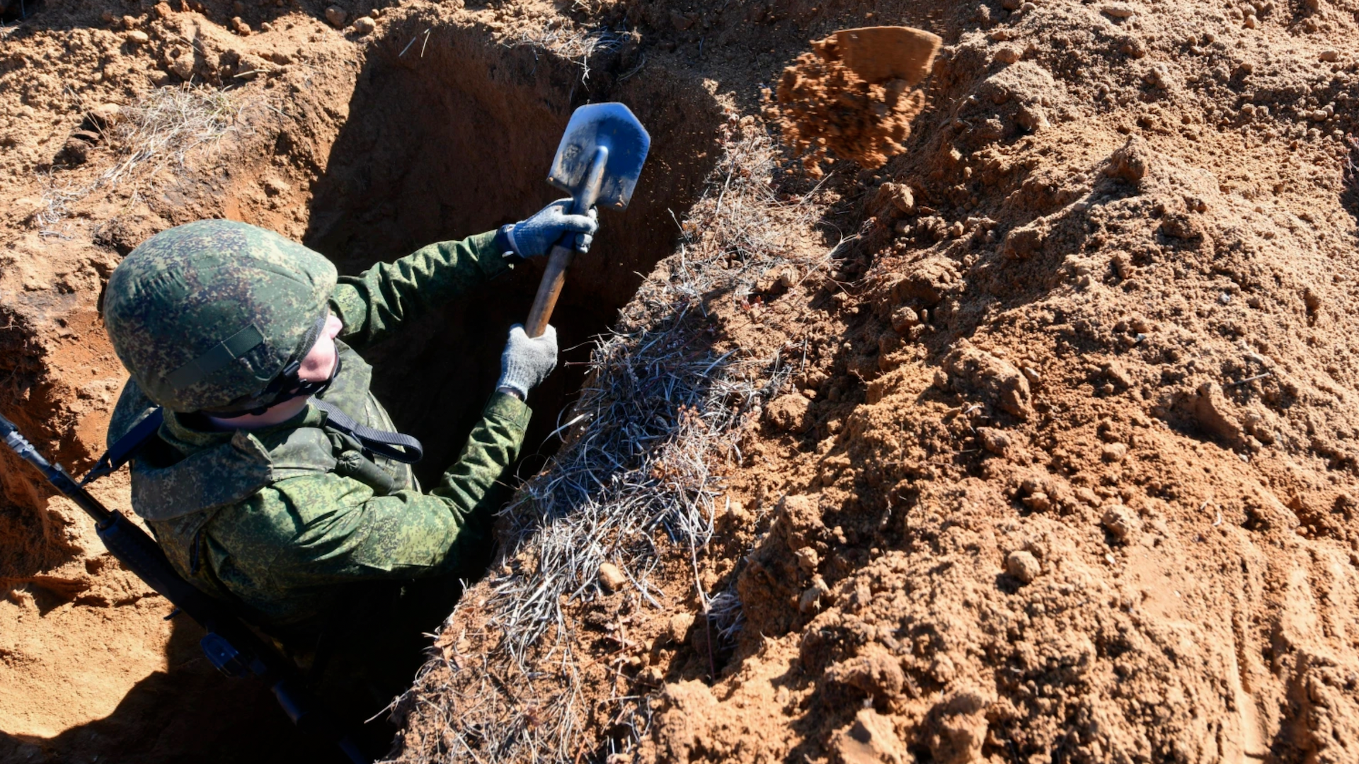 russian military mpl-50 entrenching tool shovel ukraine